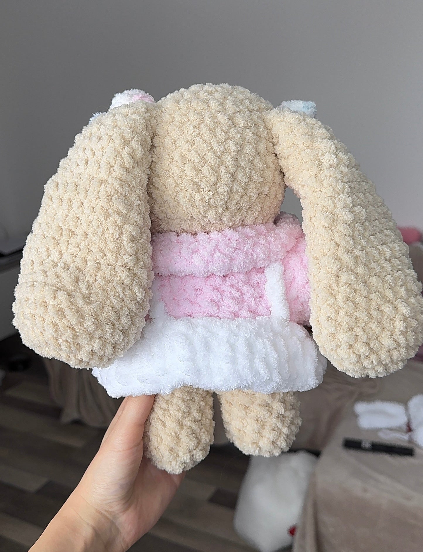 Iepuraș cu rochiță