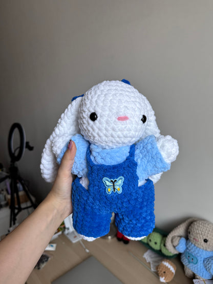 Iepuraș cu salopetă