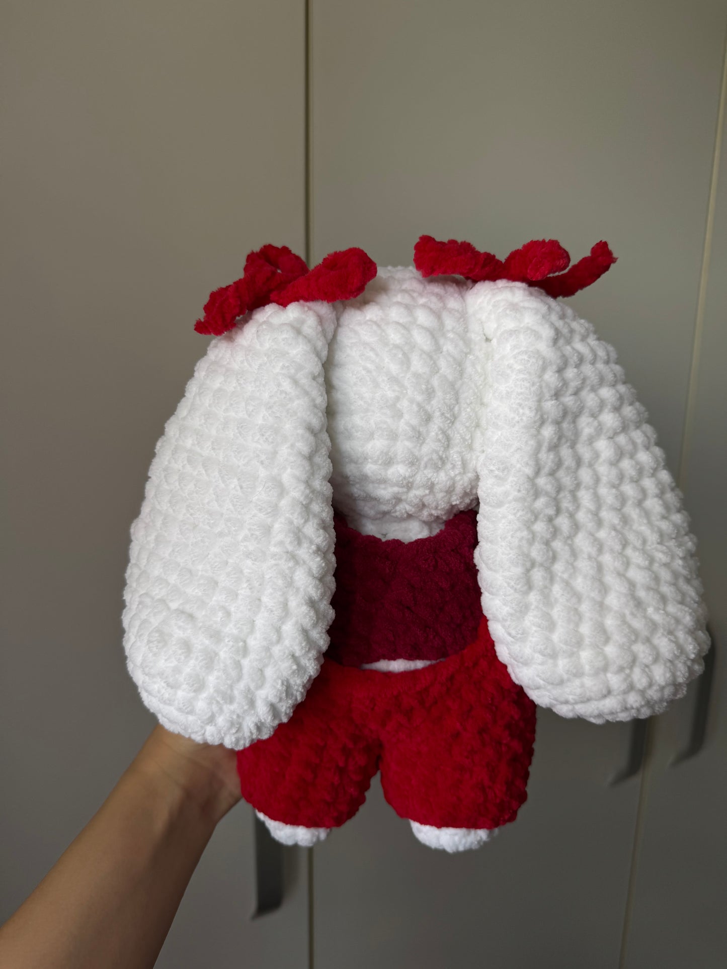 Iepuraș cu salopetă